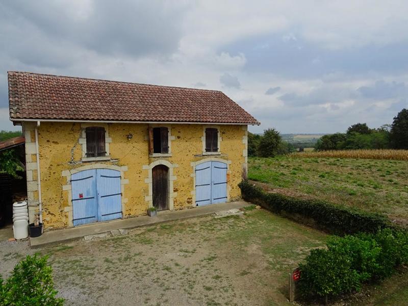 Maison - 251 m² - 8 pièces