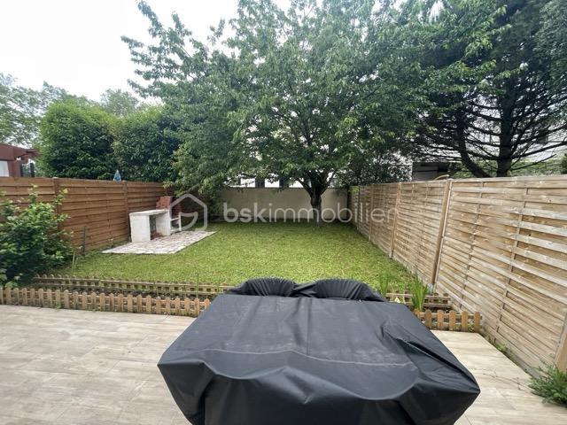 Maison traditionnelle - 73 m² - 4 pièces