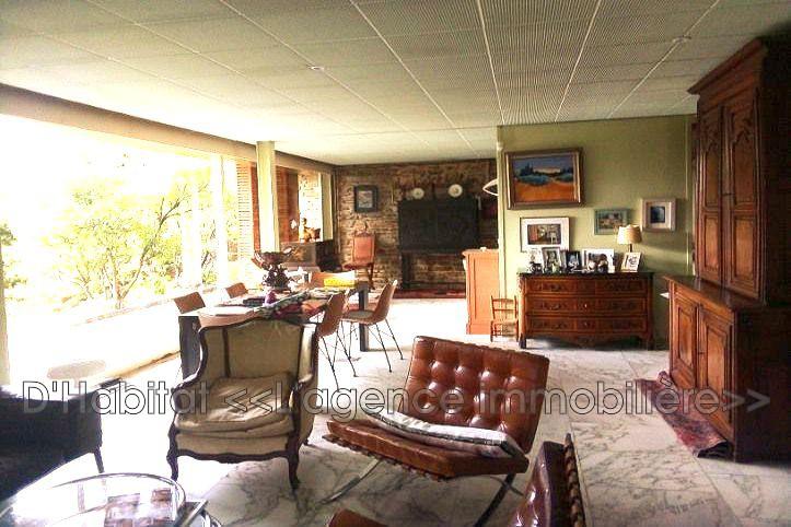 Villa - 264 m² - 6 pièces