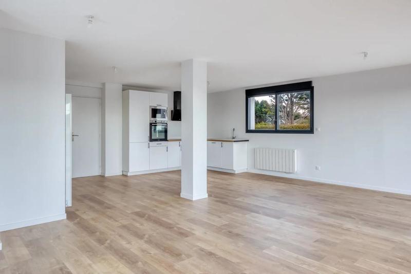 Appartement - 102 m² - 4 pièces