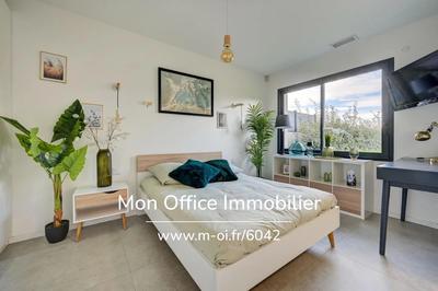 Maison - 170 m² - 6 pièces