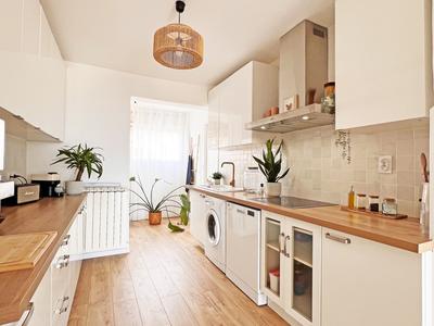 Appartement - 77 m² - 3 pièces