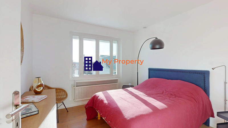 Maison - 96 m² - 5 pièces