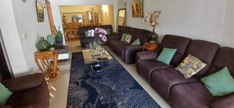 Maison - 350 m² - 14 pièces