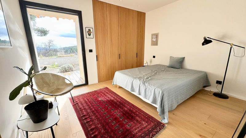 Maison - 228 m² - 5 pièces