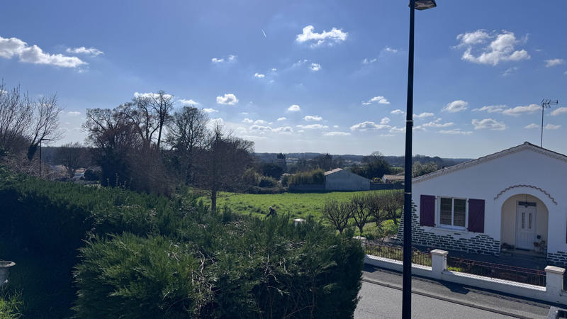 Maison - 103 m² - 4 pièces