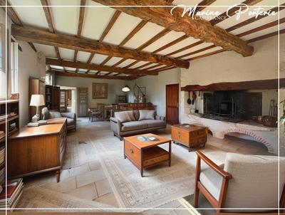 Maison en pierre - 200 m² - 4 pièces