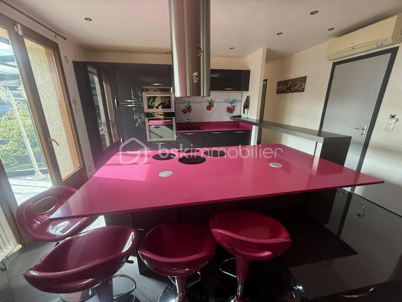 Pavillon - 90 m² - 6 pièces