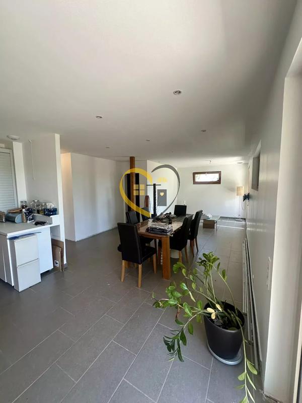 Maison - 135 m² - 6 pièces