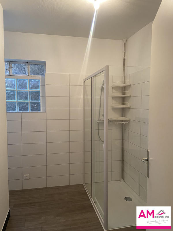 Appartement - 65 m² - 2 pièces