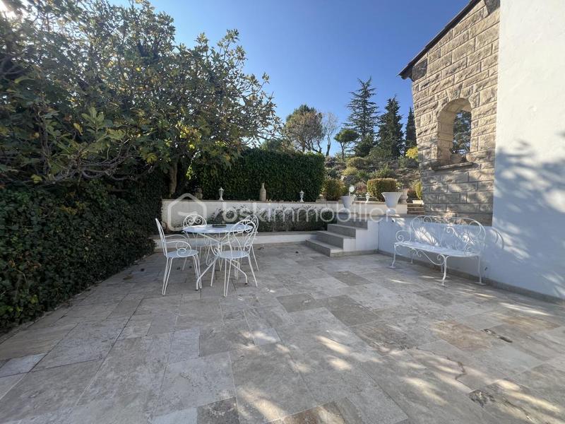 Maison - 141 m² - 6 pièces