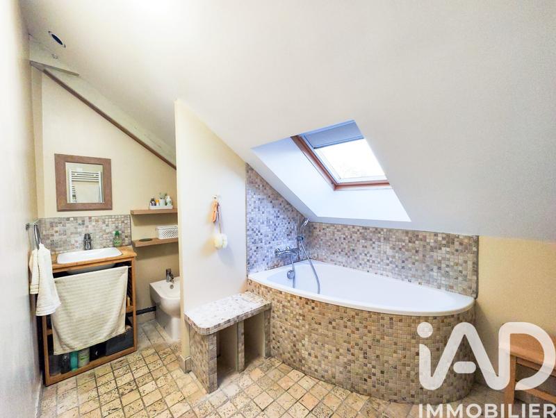 Maison - 157 m² - 6 pièces