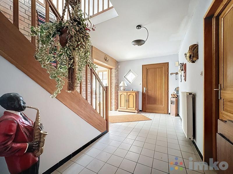 Maison - 237 m² - 7 pièces