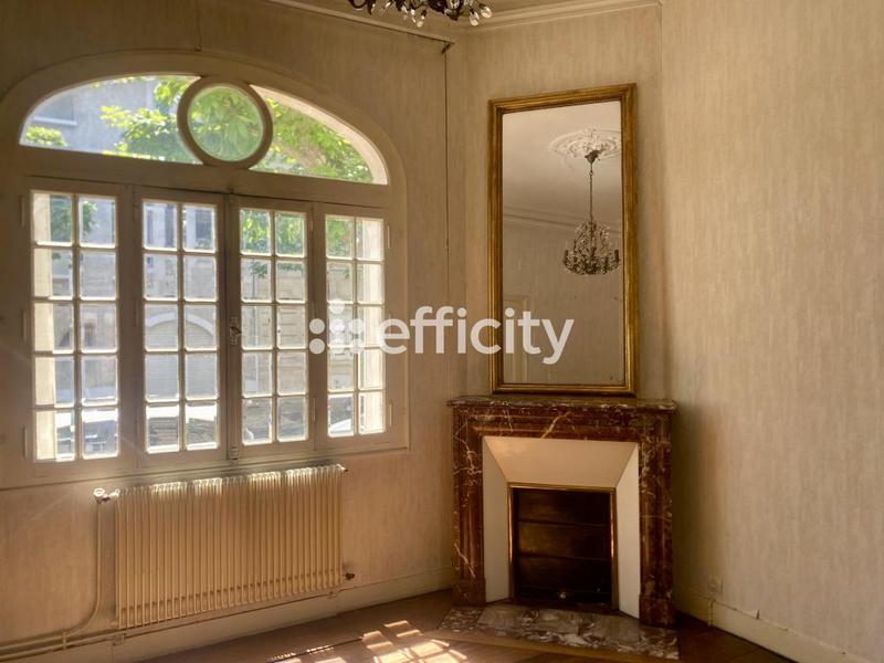 Maison bourgeoise - 160 m² - 8 pièces