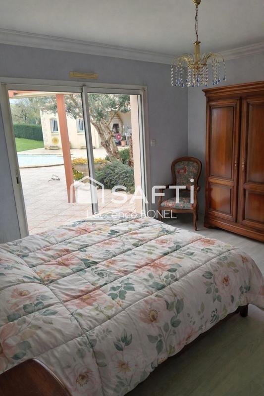 Villa - 195 m² - 6 pièces