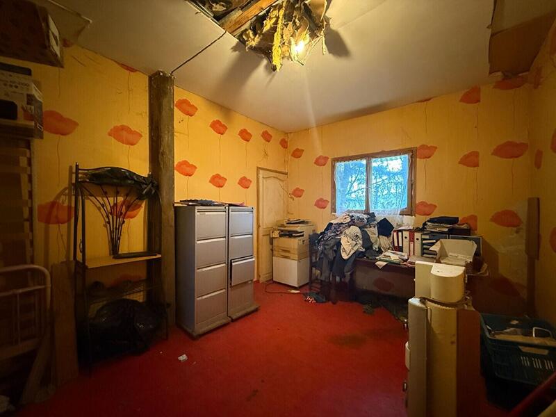 Maison - 90 m² - 5 pièces