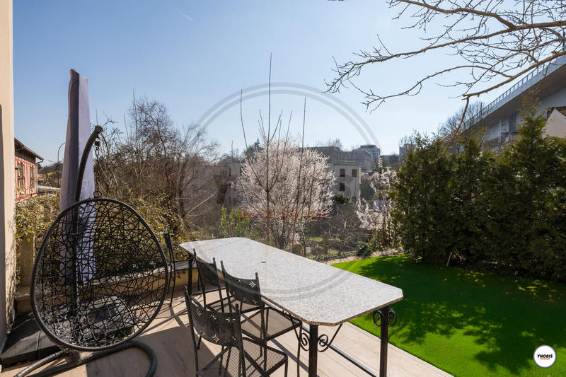 Maison - 187 m² - 7 pièces