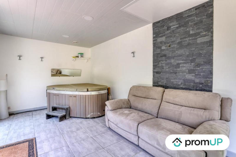 Maison - 177 m² - 5 pièces