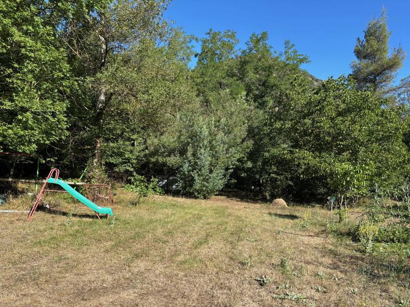 Terrain agricole - 2 352 m²