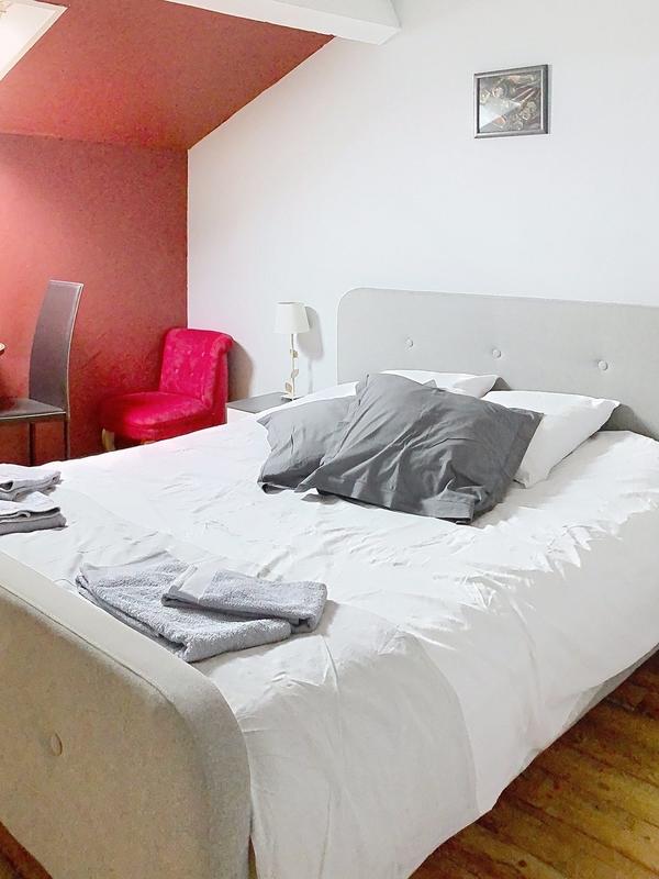 Maison ancienne - 396 m² - 10 pièces