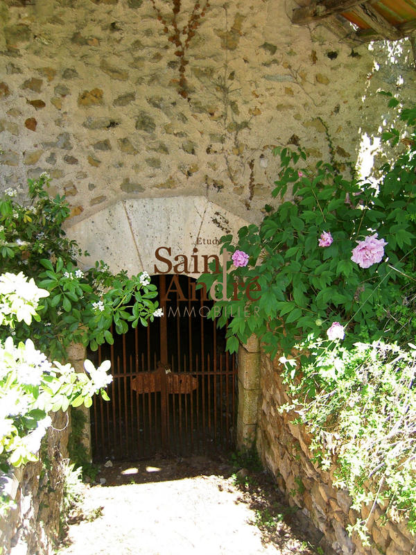 Maison - 365 m² - 7 pièces