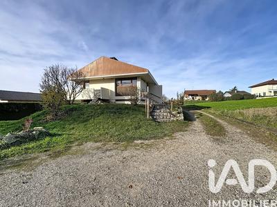 Maison - 102 m² - 4 pièces