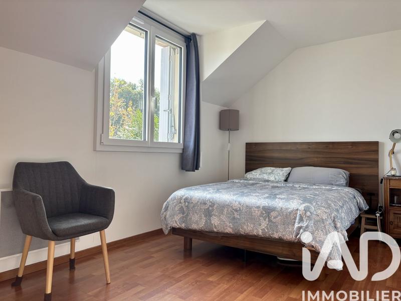 Maison - 121 m² - 5 pièces