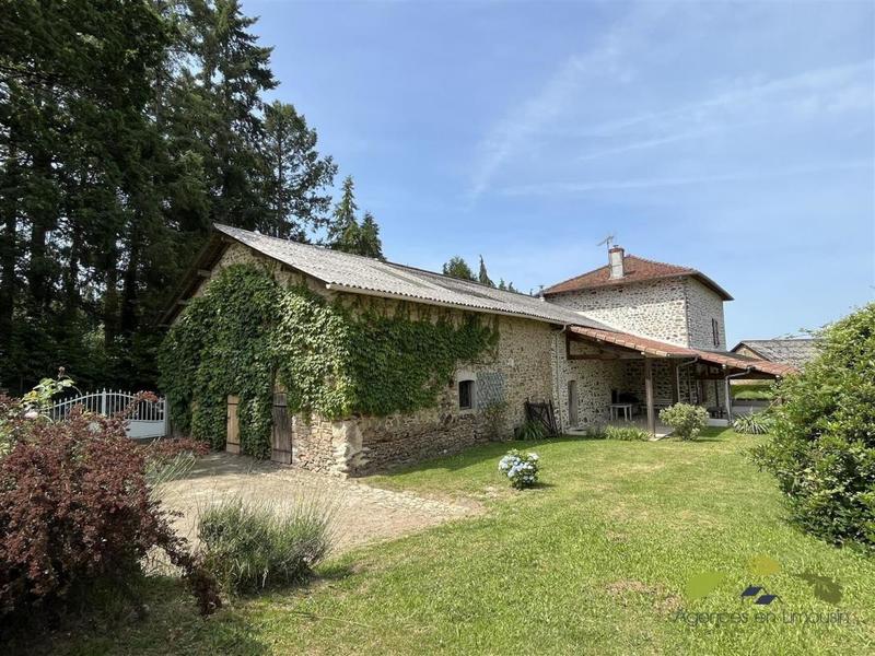 Propriété - 175 m² - 5 pièces