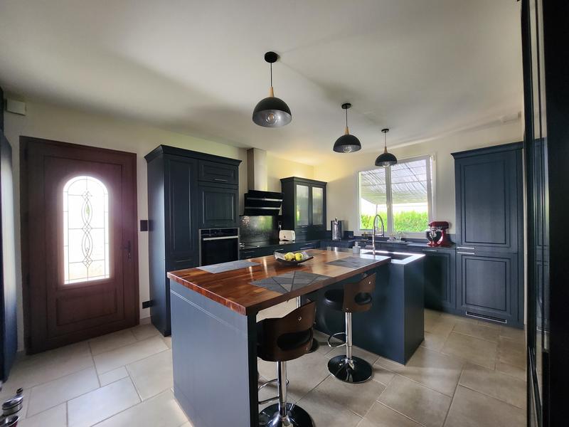 Maison - 145 m² - 6 pièces