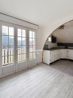 Maison - 113 m² - 7 pièces