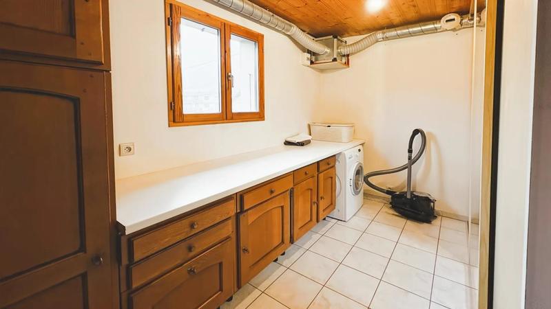 Maison - 143 m² - 7 pièces