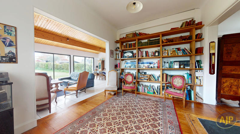 Maison - 170 m² - 5 pièces