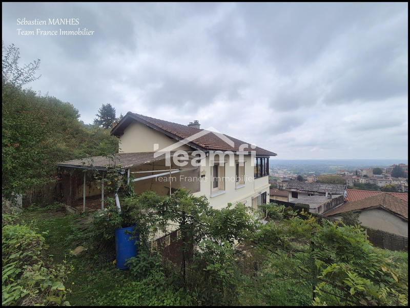 Maison - 168 m² - 10 pièces