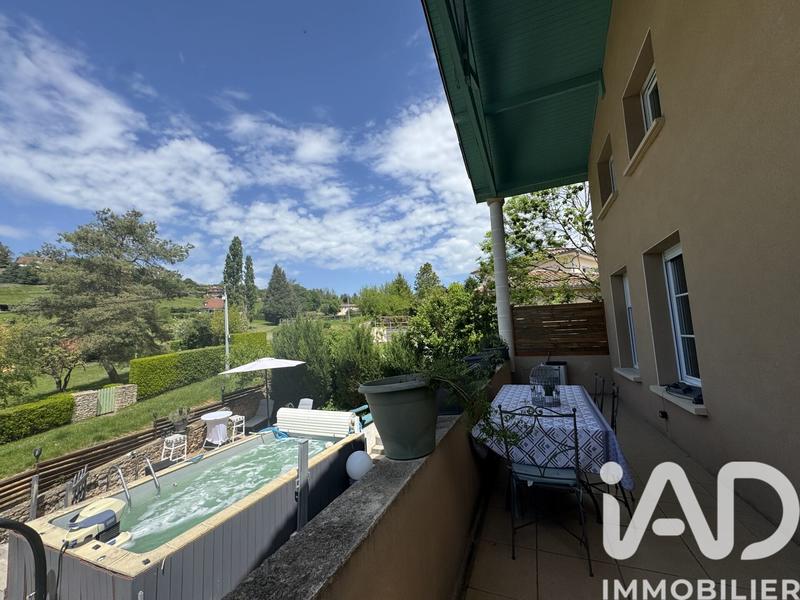 Maison - 217 m² - 8 pièces