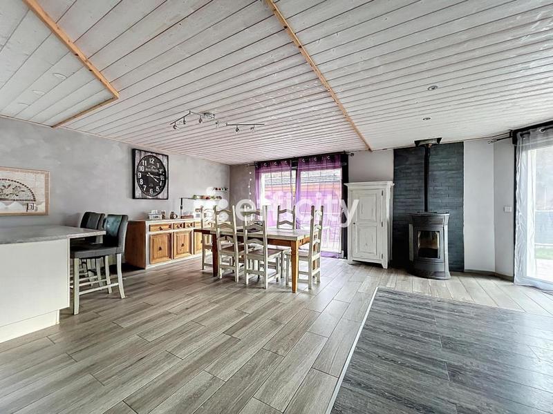 Maison - 180 m² - 5 pièces