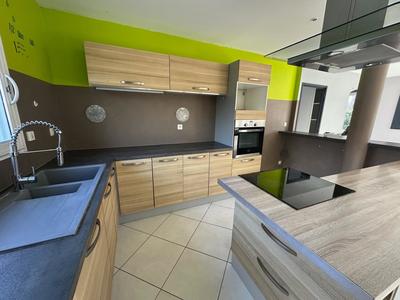 Maison - 159 m² - 5 pièces