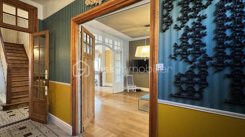 Maison de maîtres - 180 m² - 6 pièces