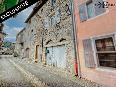 Maison de village - 100 m² - 6 pièces