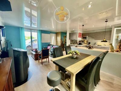 Maison - 73 m² - 4 pièces