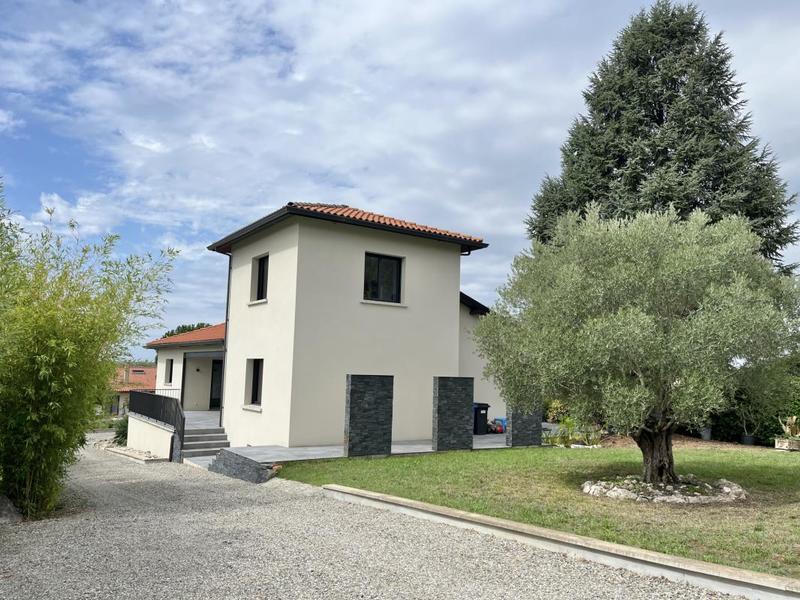 Maison - 182 m² - 6 pièces