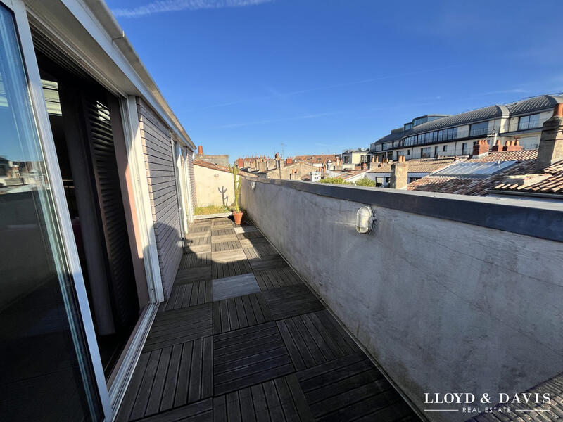 Appartement - 85 m² - 3 pièces