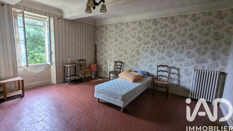 Maison - 245 m² - 12 pièces