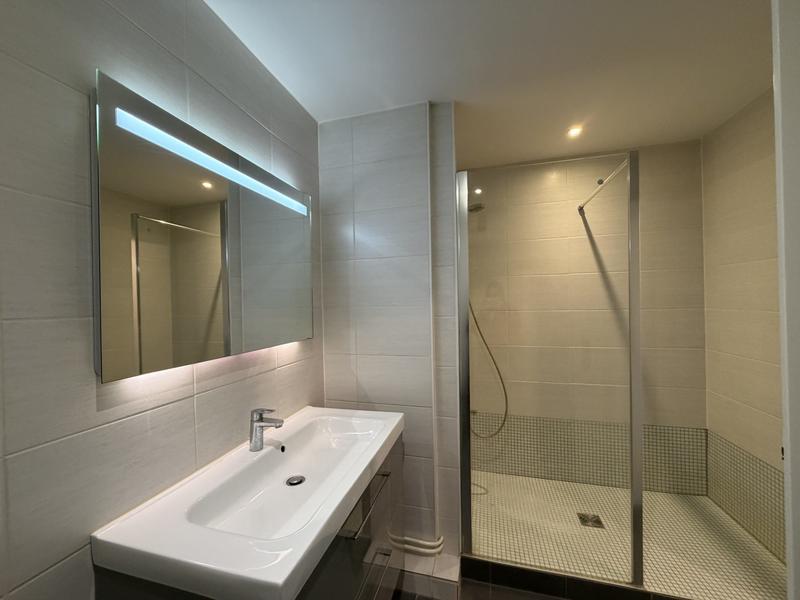 Appartement - 60 m² - 2 pièces