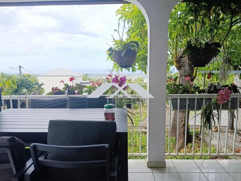 Maison - 88 m² - 4 pièces