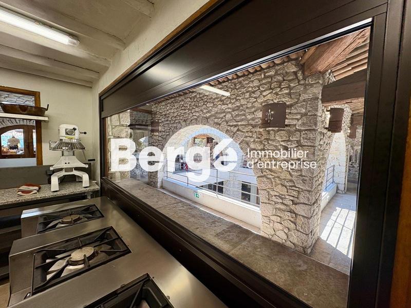 Local commercial - 180 m²