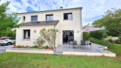 Maison contemporaine - 150 m² - 6 pièces