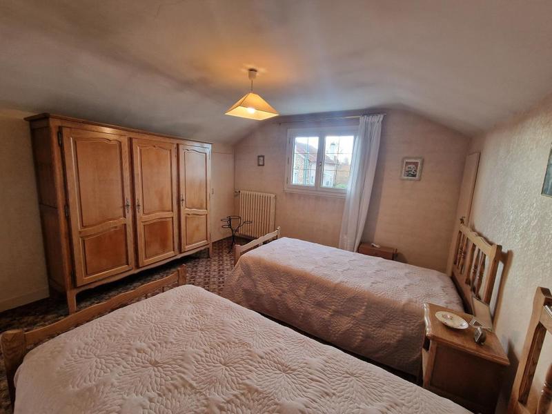 Maison - 104 m² - 4 pièces