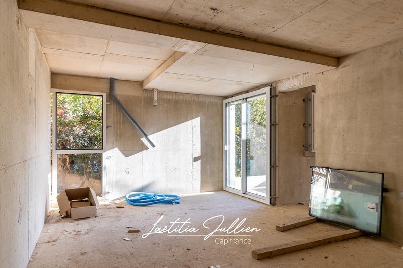 Maison - 250 m² - 5 pièces