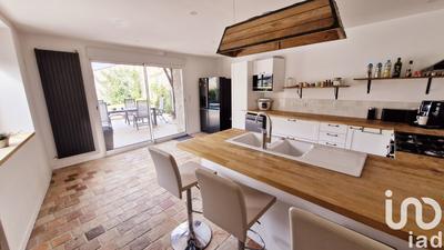 Maison - 215 m² - 7 pièces