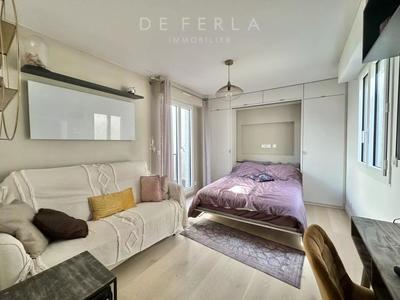 Studio - 30 m² - 1 pièce